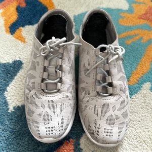 Cole Haan zero grand perforated leather sneakers 6.5